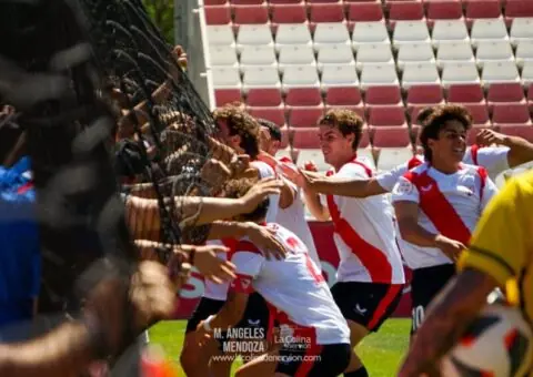 El Sevilla Atlético vence y mantiene la categoría