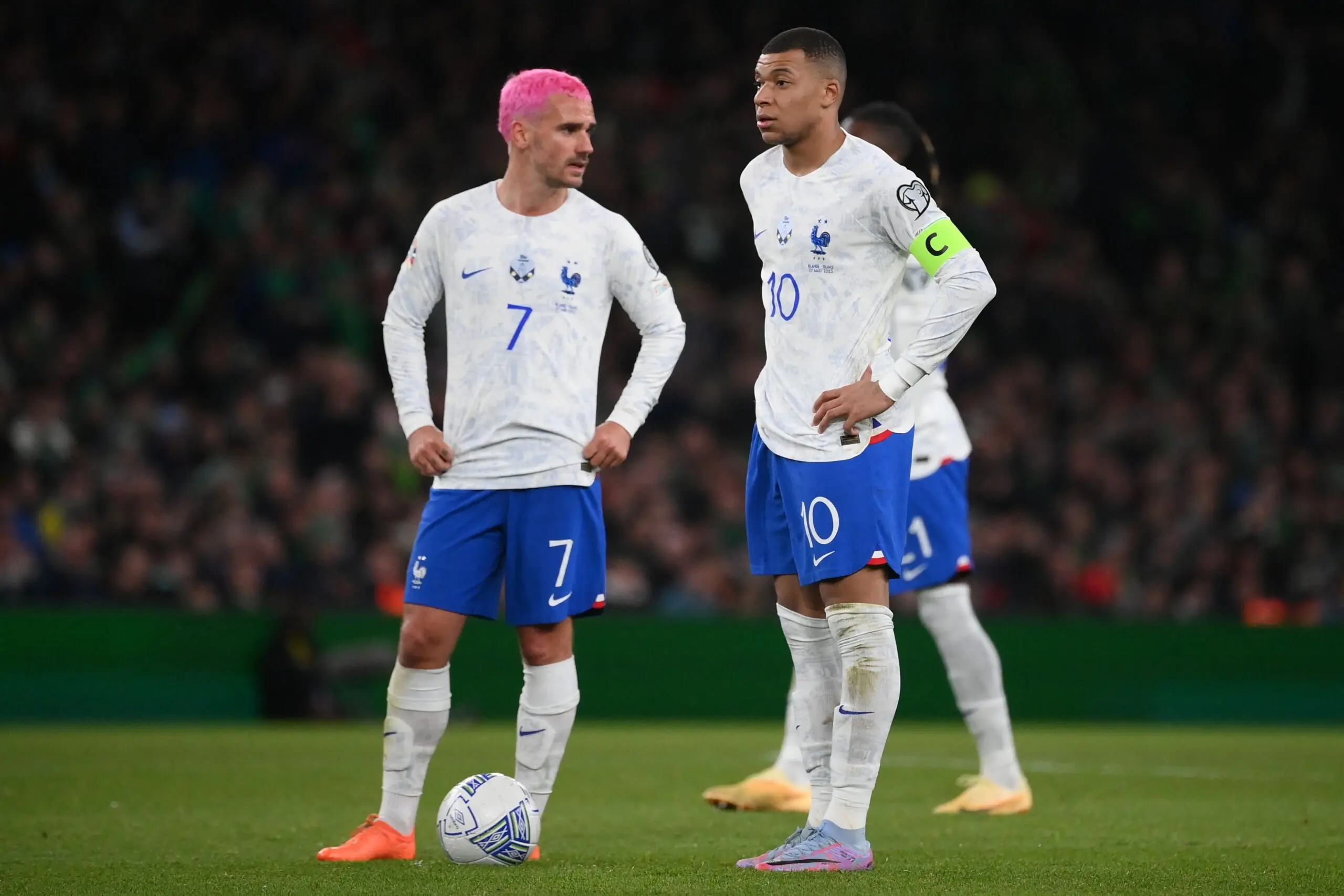 Kylian Mbappé Antoine Griezmann PSG fichajes Atlético de Madrid mercado de fichajes