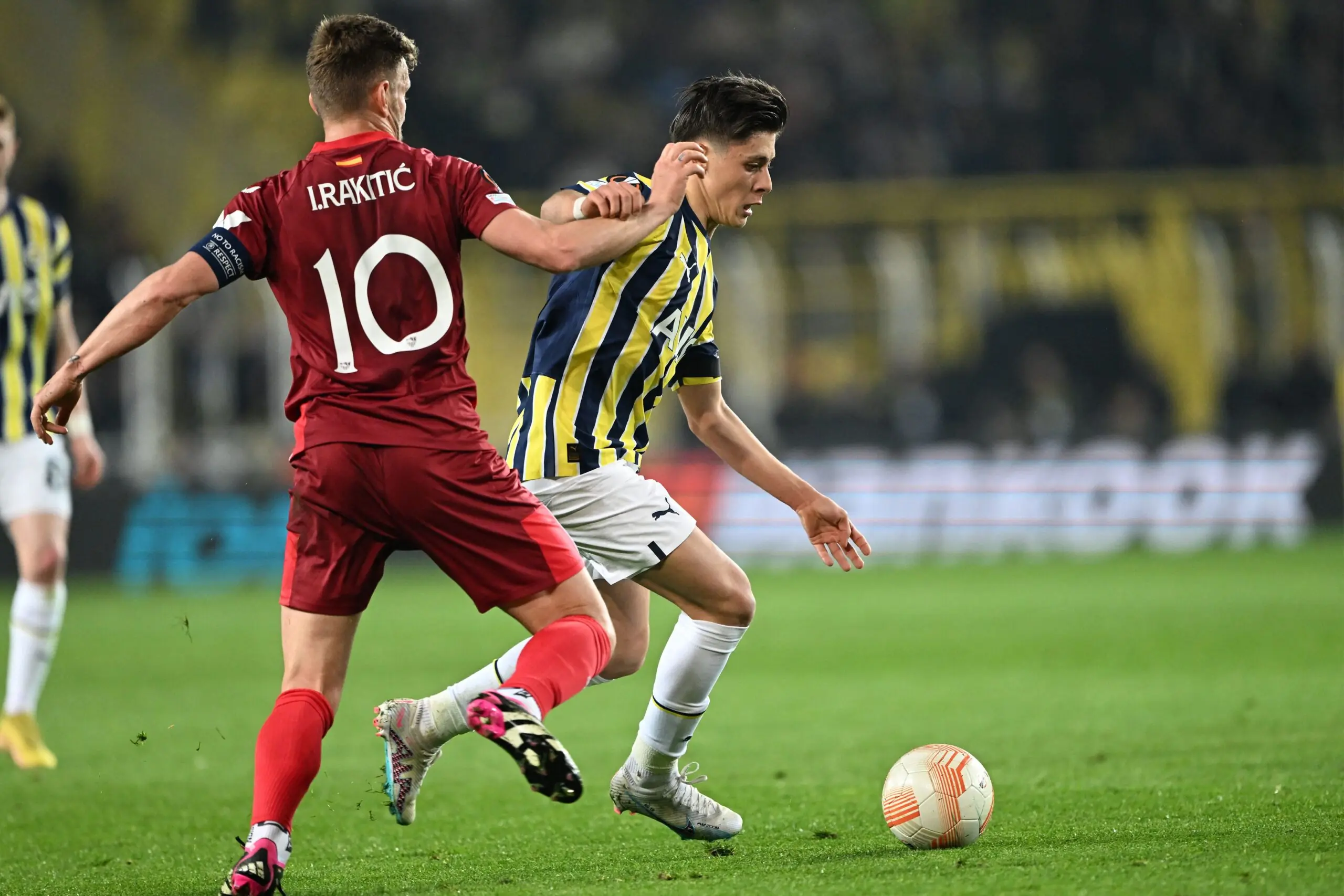 Arda Güler, SEVILLA FC fichajes. Fenerbahçe SK