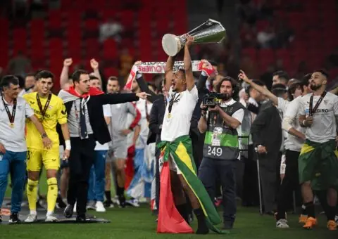 Fernando rechaza salir del Sevilla FC