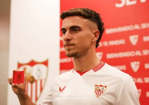 Pedrosa: «El Sevilla FC es un gran paso para mí»