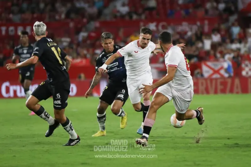 Adrià Pedrosa Sevilla FC noticias fichajes Independiente del Valle Ludwig Augustinsson