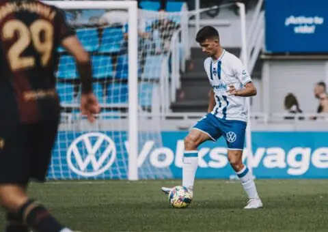 El Tenerife se planta por Kike Salas