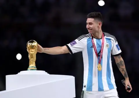 Argentina quiere ‘robarle’ a Oso a Luis de la Fuente