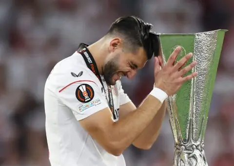 Dos ‘Primeras’ quieren llevarse a Rafa Mir