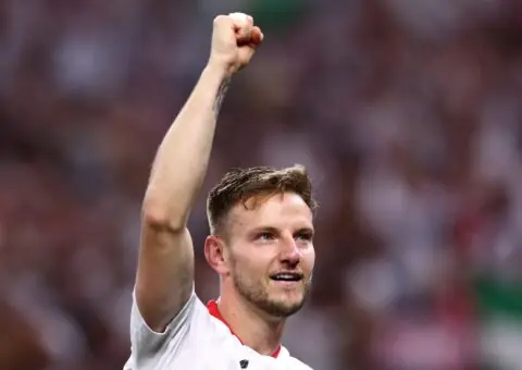 Rakitic juega sus cartas
