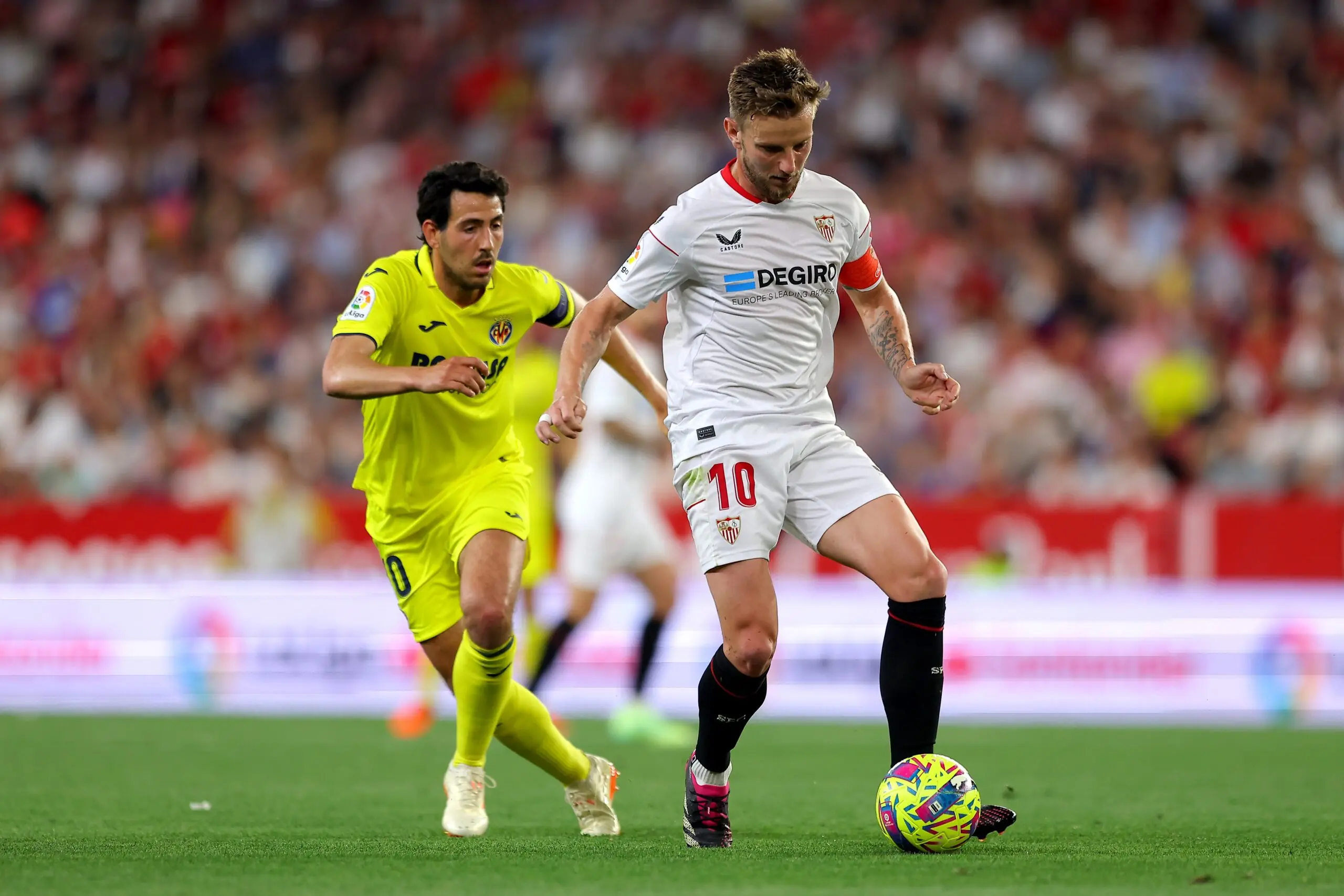 Sevilla FC Fichajes Ilias Akhomach