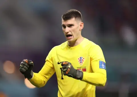 Vinculan a Livakovic con el Sevilla FC