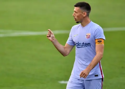 Lenglet, cerca de dejar dinero en Nervión