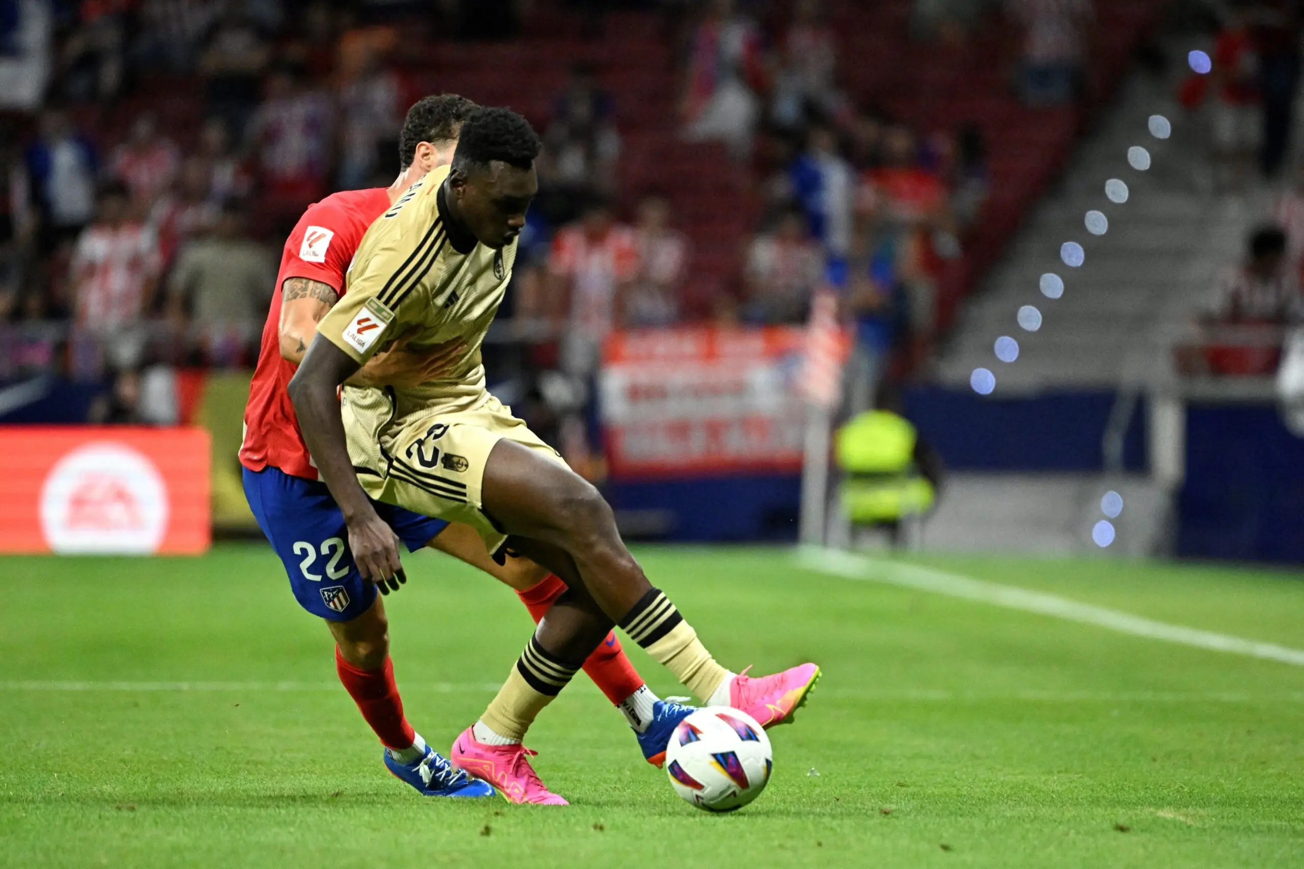 Sevilla FC fichajes Samu Omorodion atlético de madrid deportivo alavés
