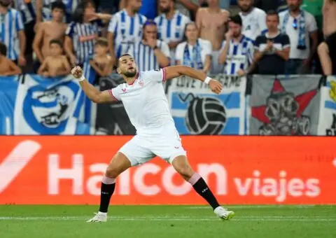 El Valencia CF ya maneja alternativas a Rafa Mir