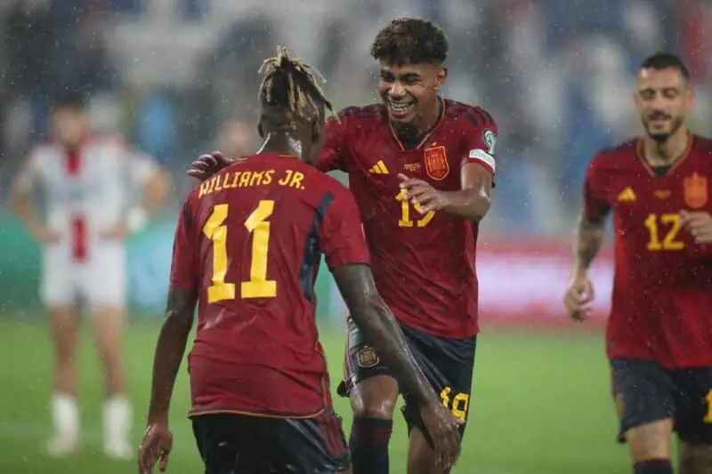 Lamine Yamal y Nico Williams