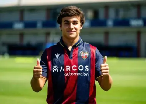 Carlos Álvarez como solución para el mercado de fichajes del Sevilla FC