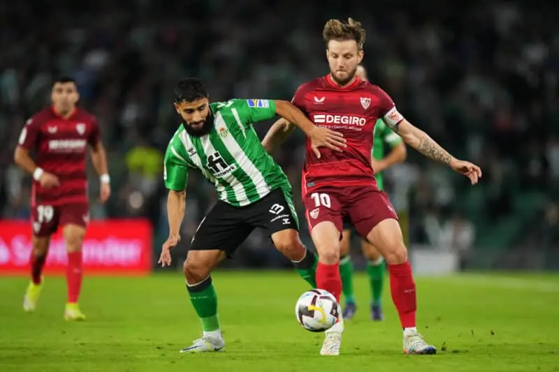 sevilla fc noticias; real betis noticias mercado de fichajes