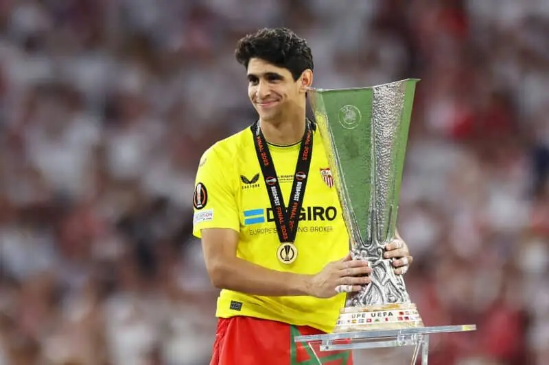 Sevilla FC fichajes, Bono