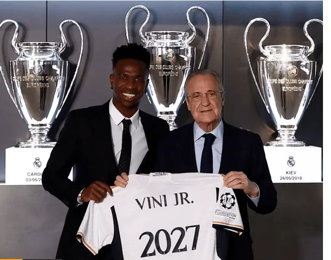 Vinicius Jr renueva con el Real Madrid hasta 2027 mercado de fichajes / athletic club mercado de fichajes nico williams