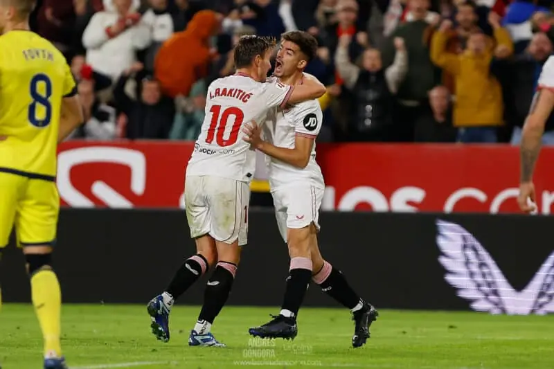 Sevilla FC Kike Salas mercado de fichajes Real Betis Juan Cruz noticias