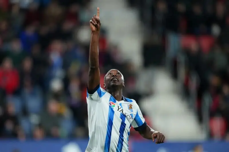 Fichajes valencia, valencia cf, valencia cf fichajes, Umar sadiq, mercado de fichajes