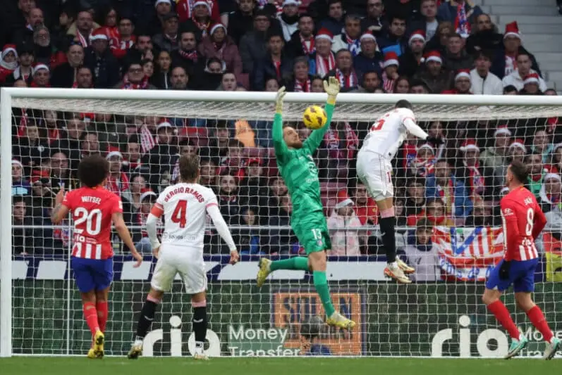 sevilla fc noticias youssef en-nesyri atlético de madrid fichajes Jan Oblak