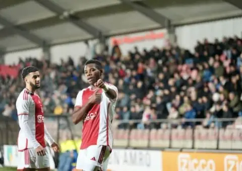 Acuerdo con el Ajax por Muzambo