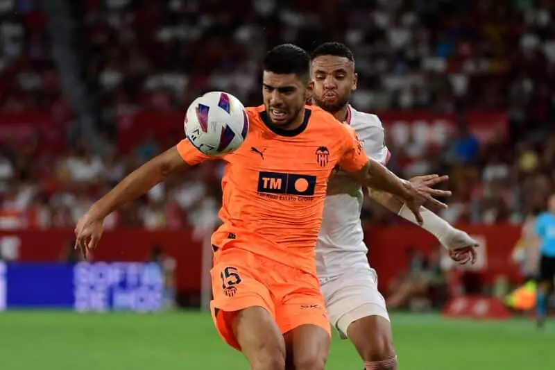 Cenk Özkacar valencia fichajes