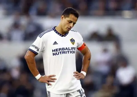 Chicharito vuelve al mercado