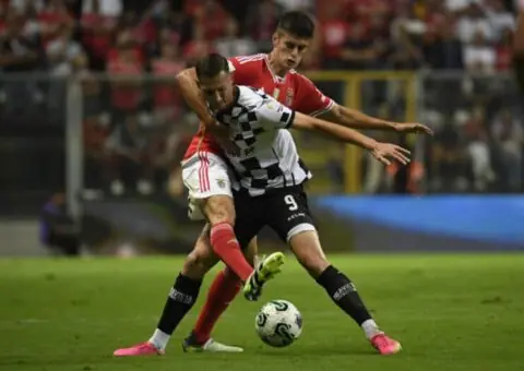 El Boavista responde a la tercera oferta por Bozenik