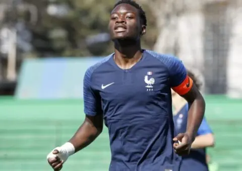 Lucien Agoumé rechaza al Sevilla FC