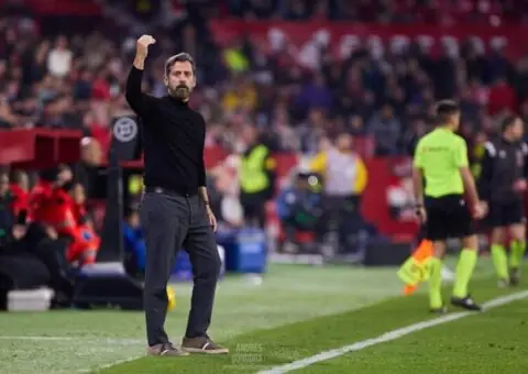 Quique tendrá otro delantero