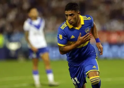 Orta suma al delantero de Boca a la lista de candidatos