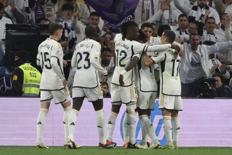 Real Madrid noticias sevilla fc fichajes alphonso davies