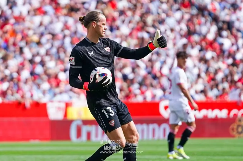 Orjand Nyland Sevilla FC mercado de fichajes noticias renovación
