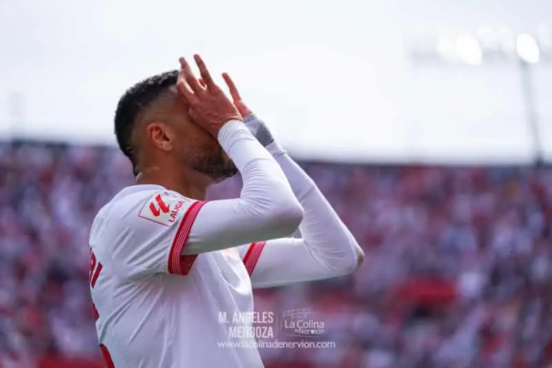 Sevilla FC mercado de fichajes Noticias RC Celta Youssef En-Nesyri Quique Sánchez Flores