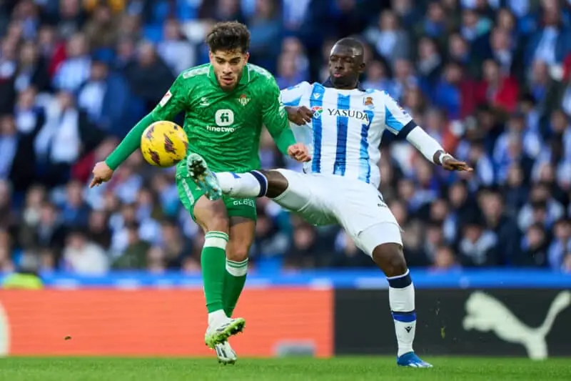 Real Betis mercado de fichajes Ez Abde noticias