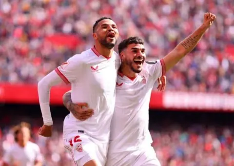 Peligra el futuro de la dupla Isaac – En-Nesyri