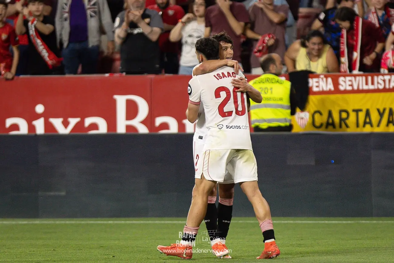 Sevilla FC mercado de fichajes Noticias Isaac Romero Quique Sánchez Flores