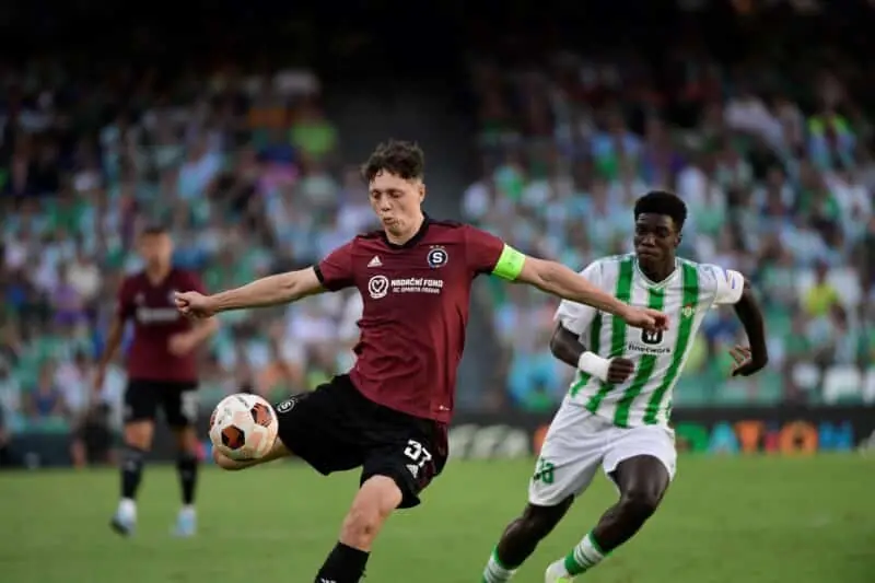 Girona FC Ladislao krejci Real Betis balompié mercado de fichajes