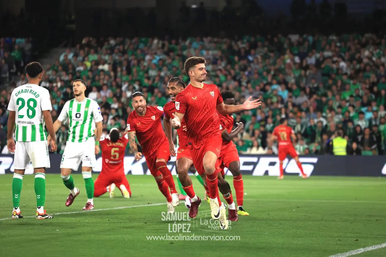 Sevilla FC noticias; derbi sevillano; Real Betis mercado de fichajes kike salas