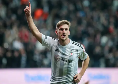 Colocan en el Sevilla a Semih Kilicsoy