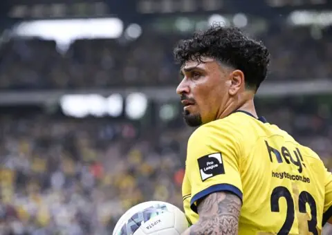Oferta oficial por Cameron Puertas