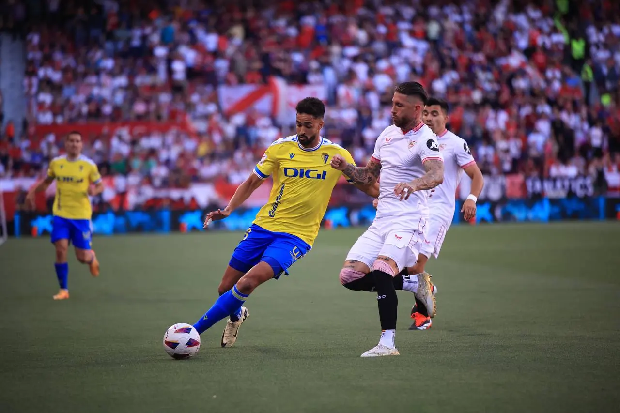 Sevilla FC Cádiz CF Quique Sánchez Flores LaLiga EA Sports