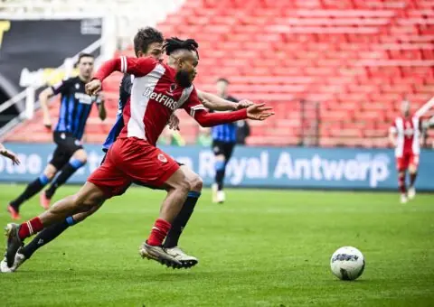Quién es y cómo juega Chidera Ejuke, nuevo jugador del Sevilla FC