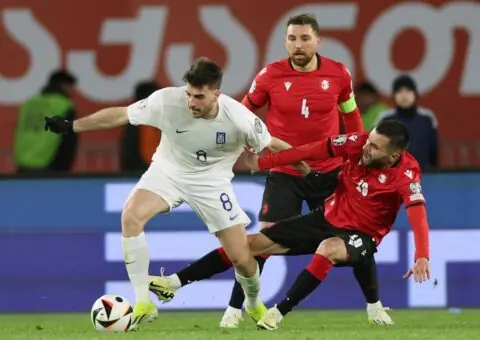 Fotis Ioannidis se aleja del Sevilla FC