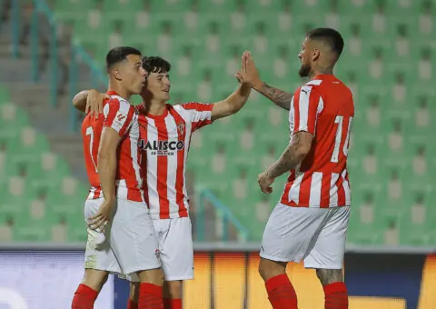 El Valencia busca a su extremo en el Sporting