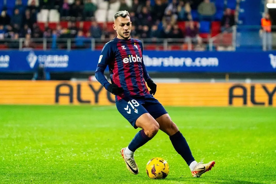 Stoichkov, mercado de fichajes deportivo alavés noticias