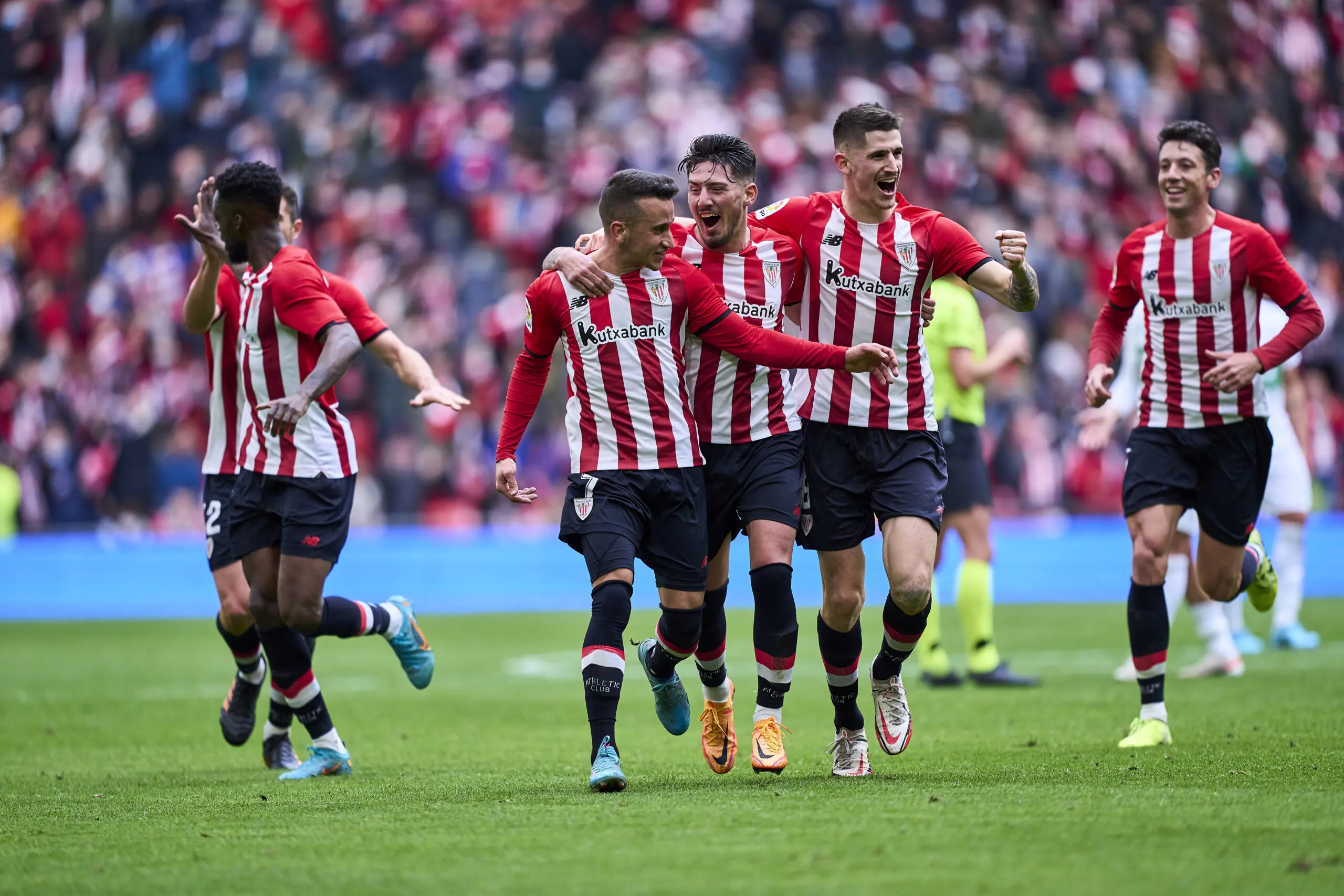 NOTICIAS ATHLETIC CLUB | UNAI SIMÓN | NICO WILLIAMS | DANI VIVIAN