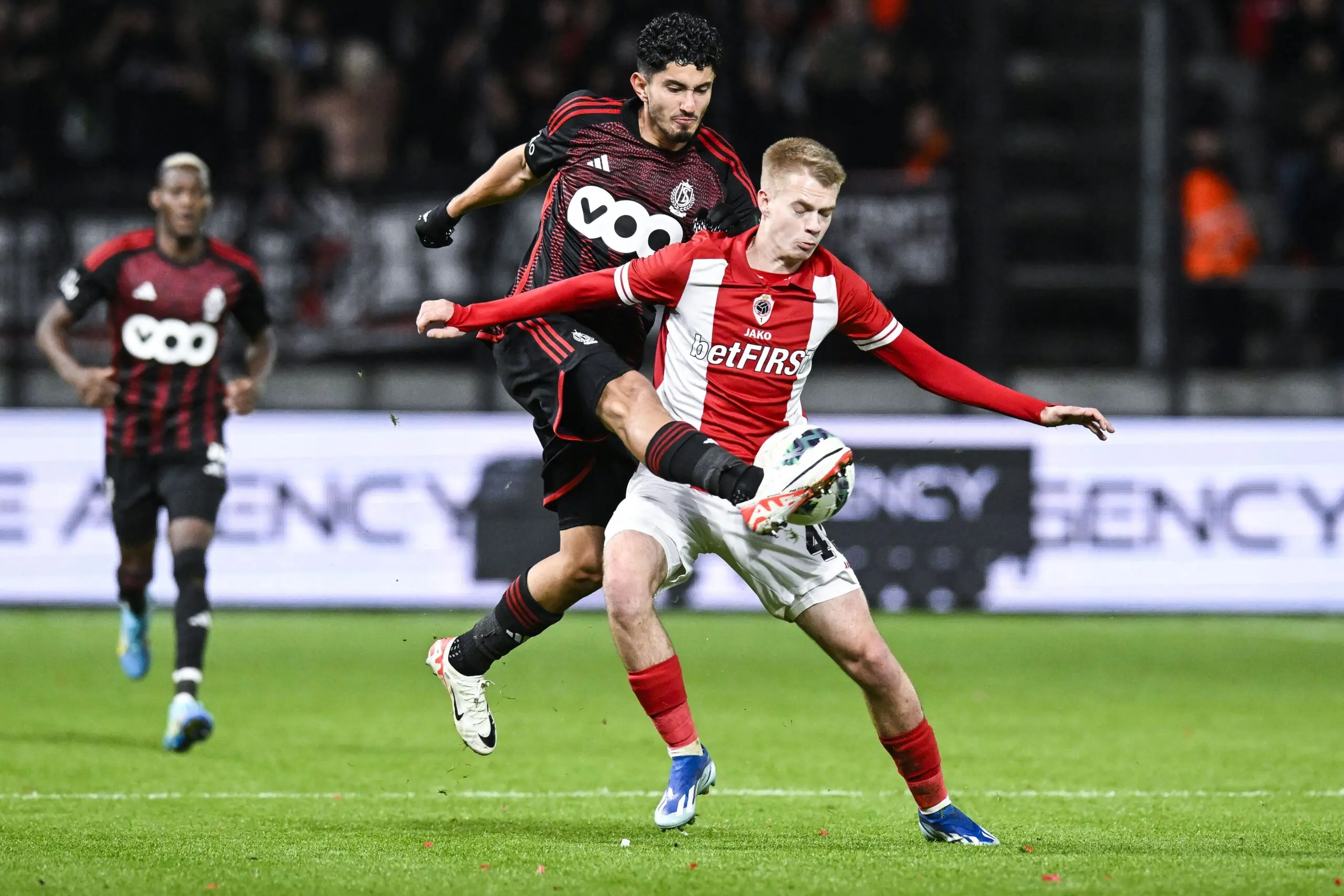Steven Alzate, Sevilla FC, mercado de fichajes