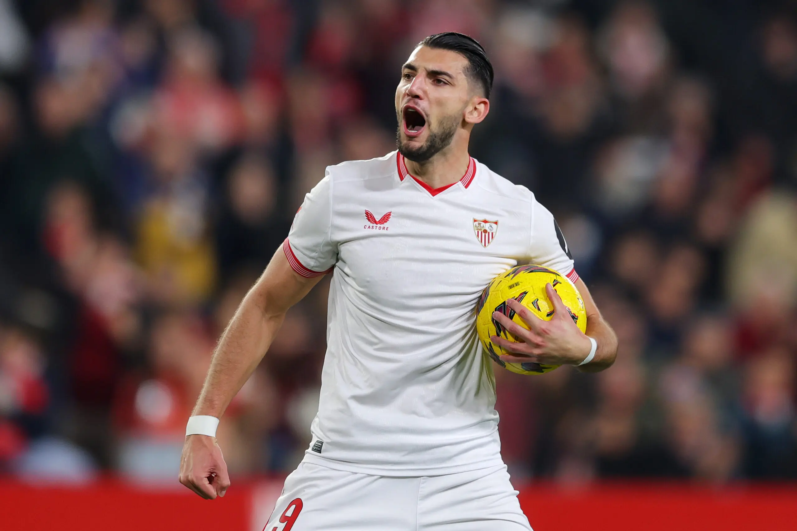Sevilla FC, Rafa Mir, mercado de fichajes