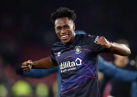 El Sevilla FC ultima la llegada de Sambi Lokonga