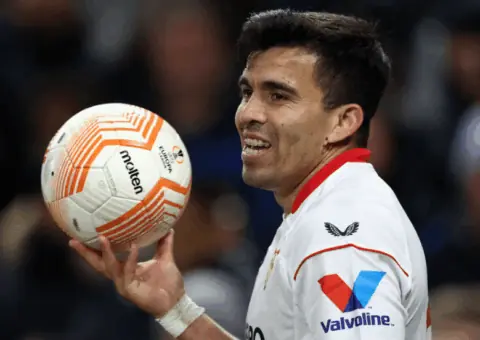 Se cae Javi Galán, pero aparece otra buena opción